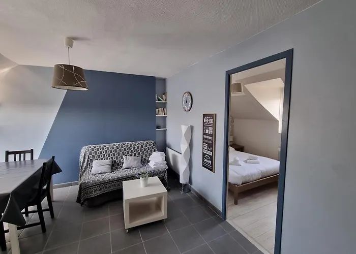 Peaceful Apt At 2 Steps From The Beach