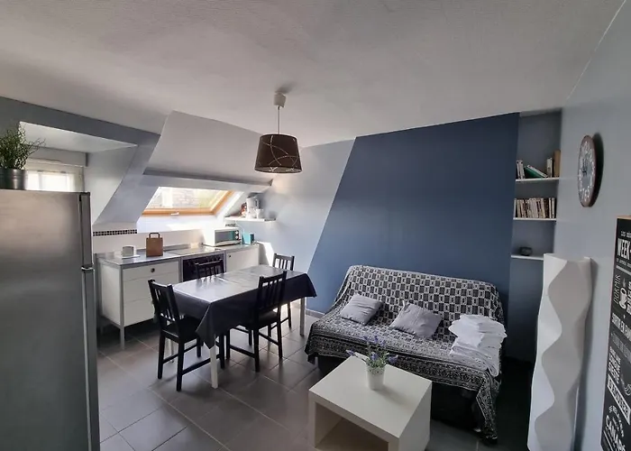 Peaceful Apt At 2 Steps From The Beach